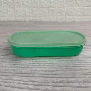 Tupperware Vtg 70s Oval Jadeite Green Cheese Celery Storage Container With Lid